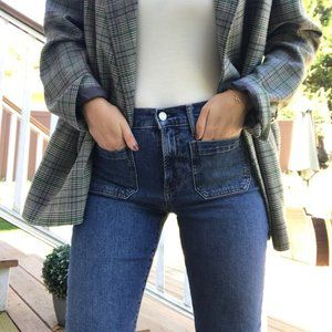 Flattering Gap cropped jeans